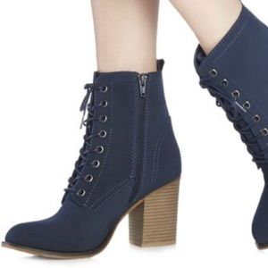 Just Fab size 10 Jessamine, vintage look boot lace up, inner zipper, sta…